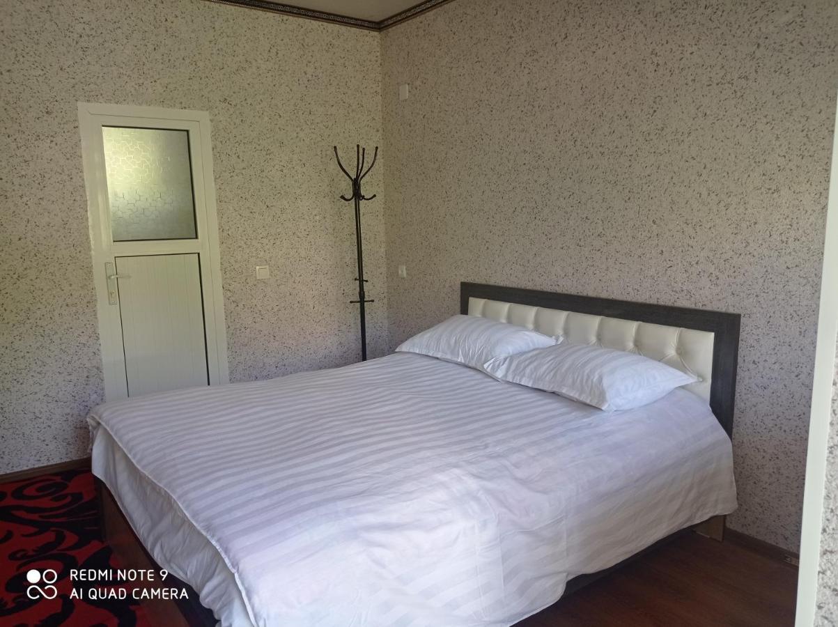 Guest House Sary-Chelek Arkit Eksteriør billede