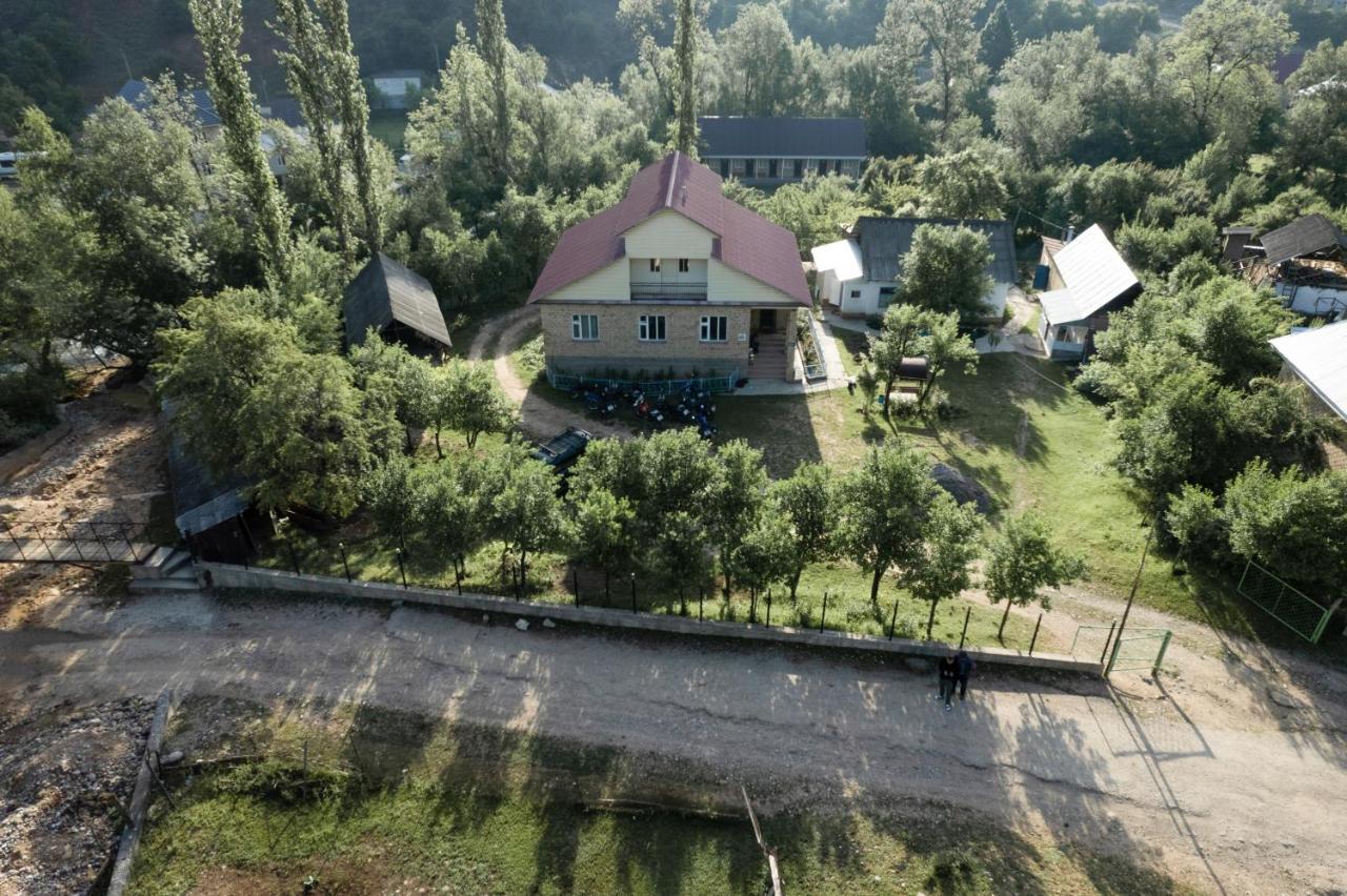 Guest House Sary-Chelek Arkit Eksteriør billede